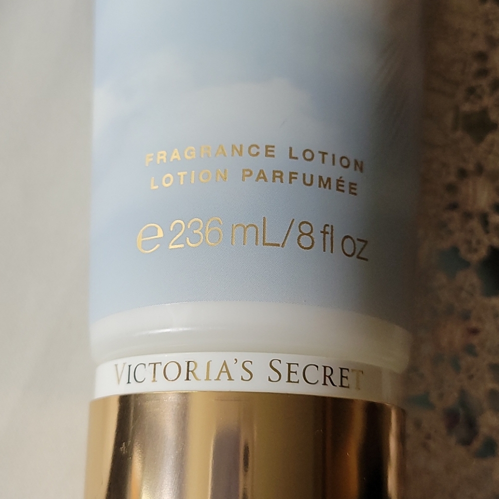 NWT VICTORIA'S SECRET SET FRAGANCE MIST+LOTION - Picture 8 of 10